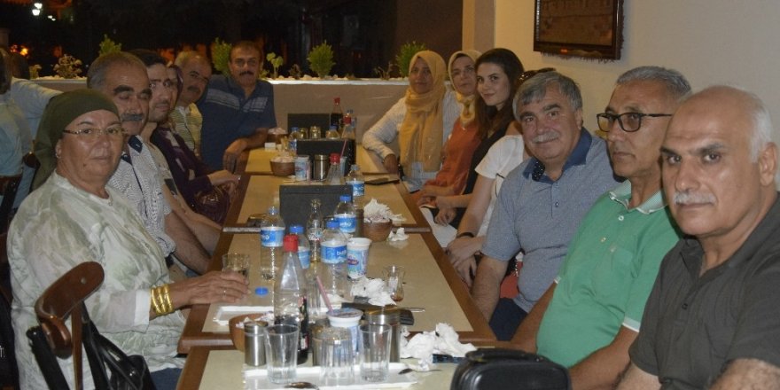 Burdur’da 40 öğretmen 33 yıl sonra bir araya geldi