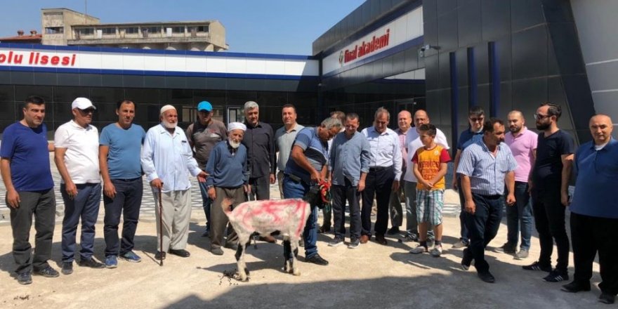 Atıl fabrika ’Şehir AVM’ oldu