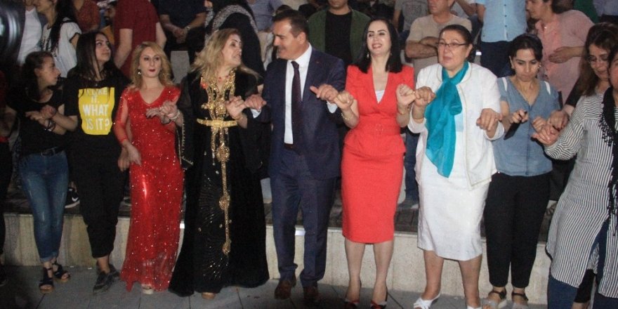 Ankaralı kadınlar Hakkari’de misket oyunu oynadı