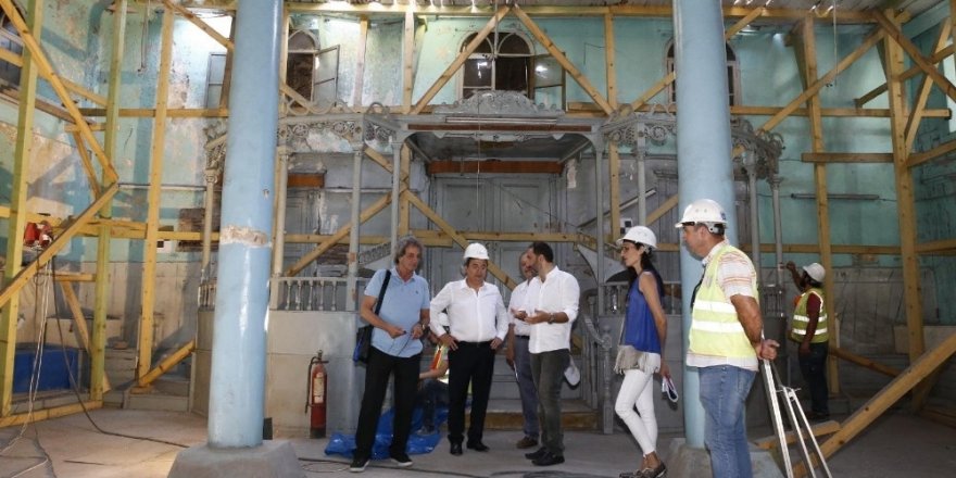 Batur’dan Kemeraltı için tarihi dokunuşlar
