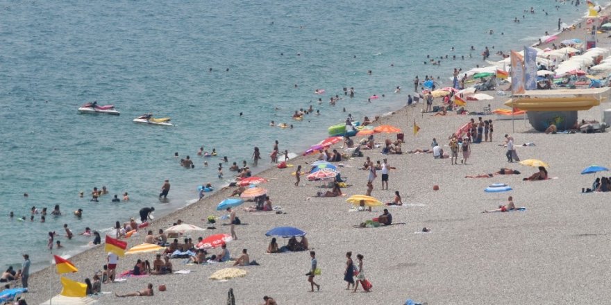 Turizmin başkentinde sıcak hava, yüzde 72 nemle birleşti