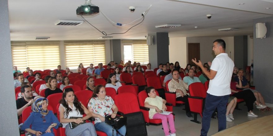 Giresun Belediyesi’nden daha iyi iletişim için eğitim semineri