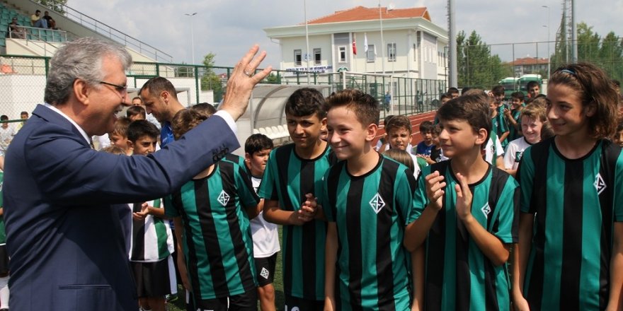 Başkan Yüce yaz okulu açılış törenine katıldı