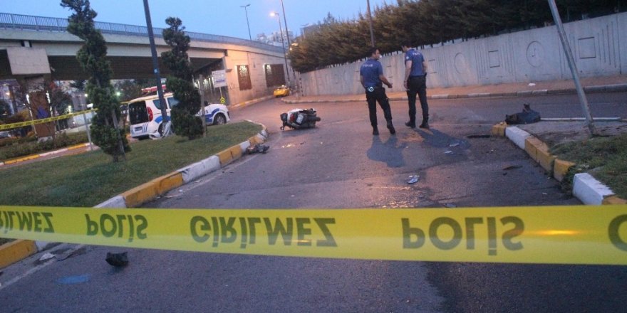 16 yaşındaki gencin kullandığı motosiklet kaza yaptı: 1 ölü 1 yaralı