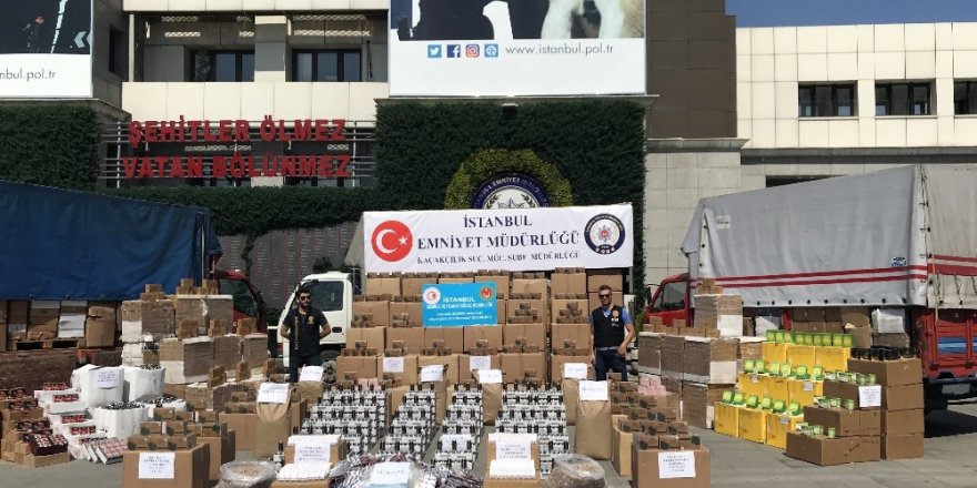 İstanbul merkezli 5 ilde yasaklı ilaç ve teff tohumlu çay operasyonu: 7 tır ürün ele geçirildi