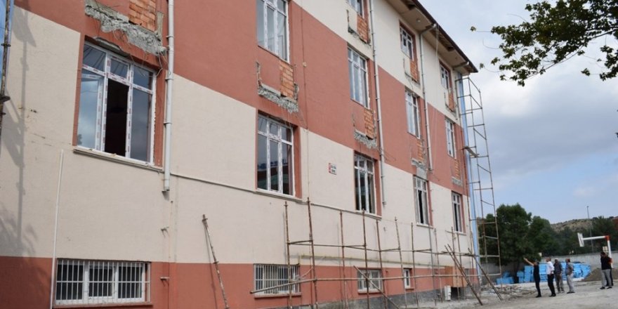 Sungurlu’da okullar bakıma alındı