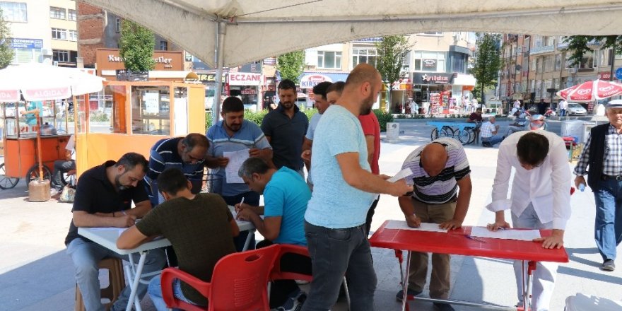 Sendika işçilerinin kan verme kampanyası çağrısına Kızılay görevlisi ‘soruşturma yerim’ tepkisi gösterdi