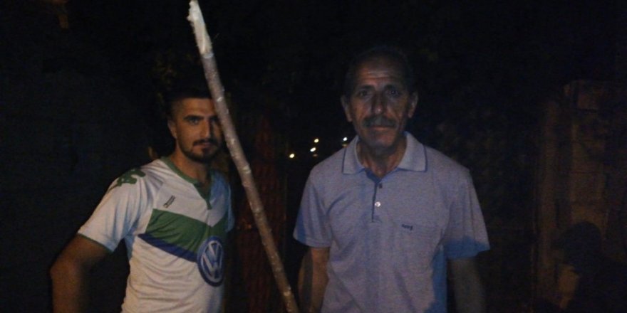 Mahalle sakinleri ellerinde sopalarla hırsız kovaladı