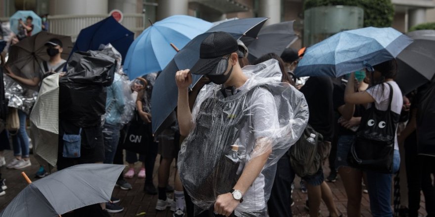 Hong Kong’da 44 protestocu hakim karşısında