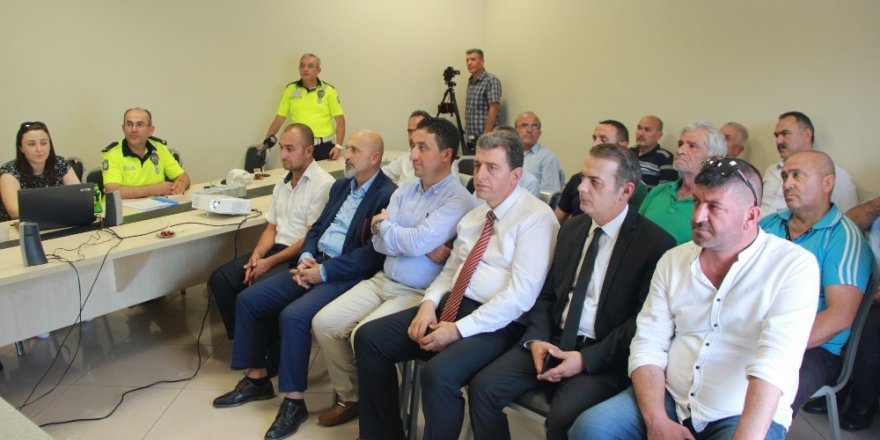 Emniyetten bayram öncesi trafik toplantısı