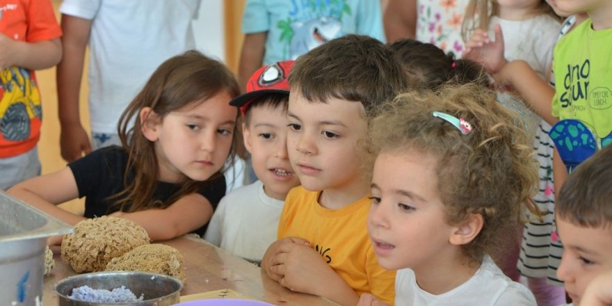 Geri dönüşüm bilinci aşılanıyor