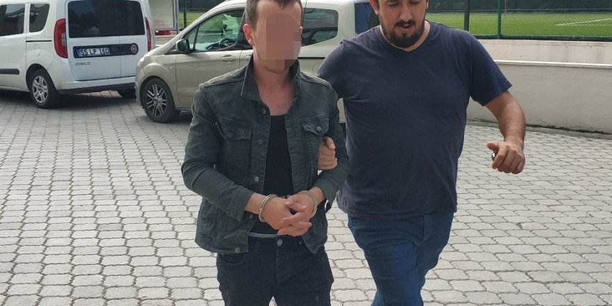 Bıçaklanan genç ağır yaralandı