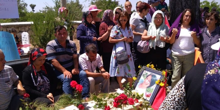 Kadınlar, kocası tarafından öldürülen Hatice Kavak için toplandı