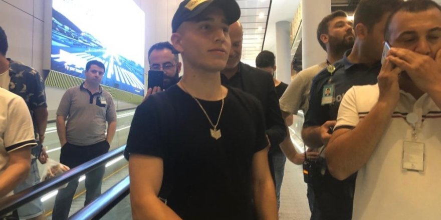 Galatasaray’ın yeni transferi Emre Mor, İstanbul’a geldi