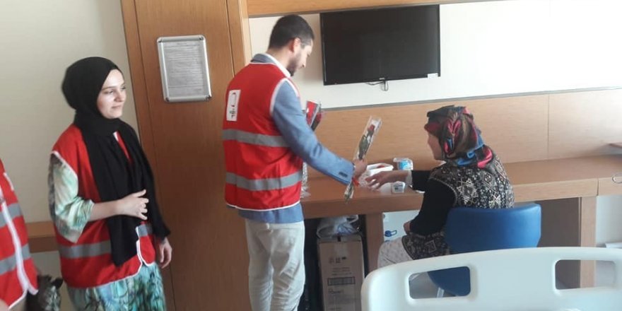 Genç Kızılaycılardan örnek davranış