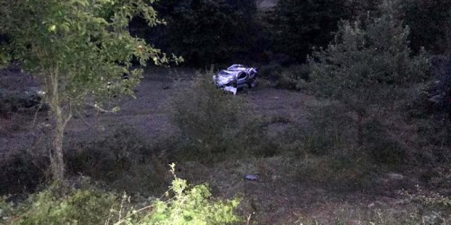 Düğün dönüşü kazada iki genç kız yaşamını yitirdi