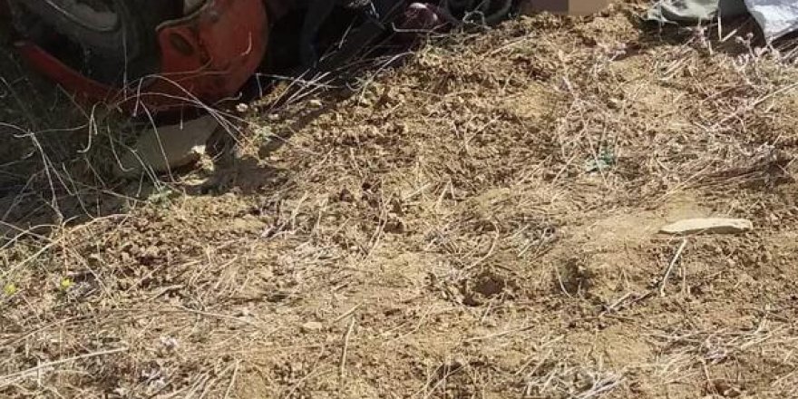 Motosikletin altında kalan yaşlı adam öldü