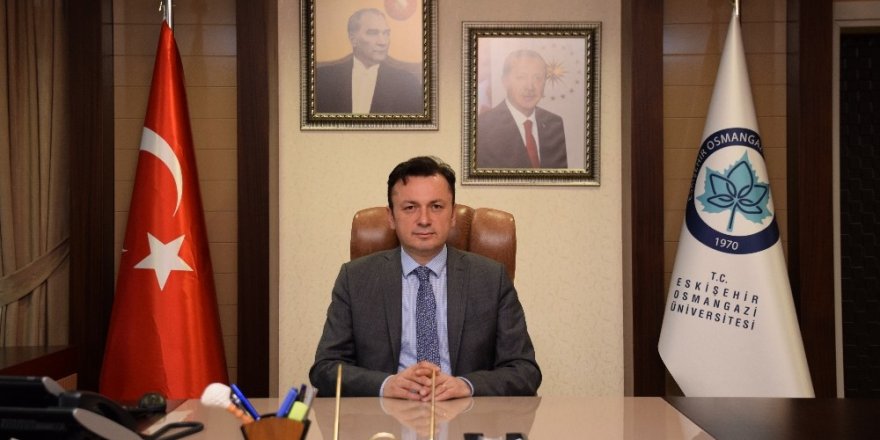 ESOGÜ Rektörü Prof. Dr. Kemal Şenocak’ın 30 Ağustos Zafer Bayramı mesajı