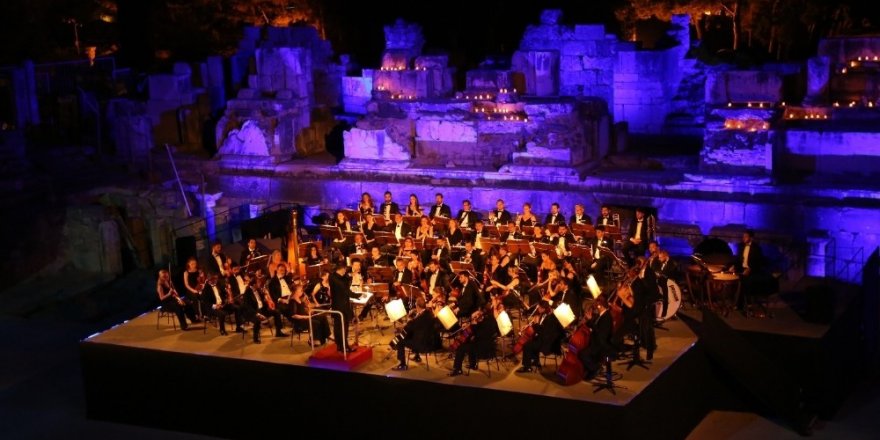 Efes Antik Kentinde unutulmaz festival
