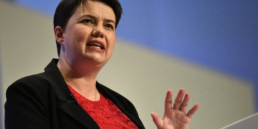 İskoç Muhafazakar Parti lideri Davidson istifa etti