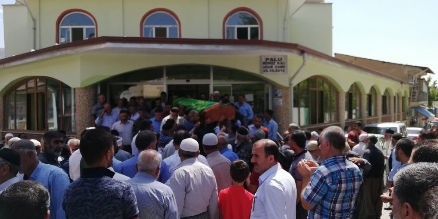 Kazada hayatını kaybeden öğretim görevlisi, son yolculuğuna uğurlandı