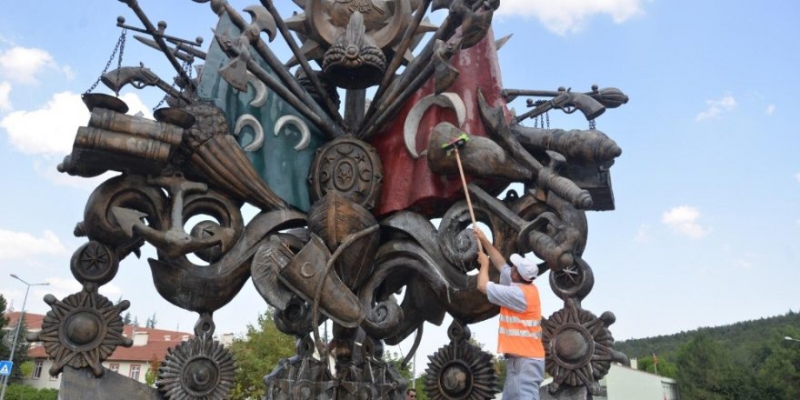 3 boyutlu Osmanlı Arması’nın temizliği yapıldı