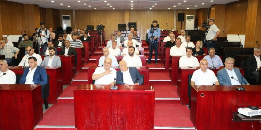 DESOB başkanı ve yönetiminden kayyuma destek ziyareti