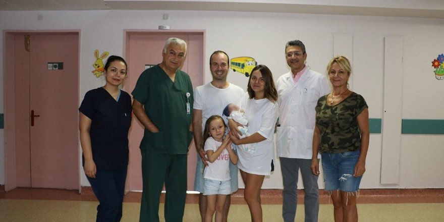 Leo bebek taburcu oldu