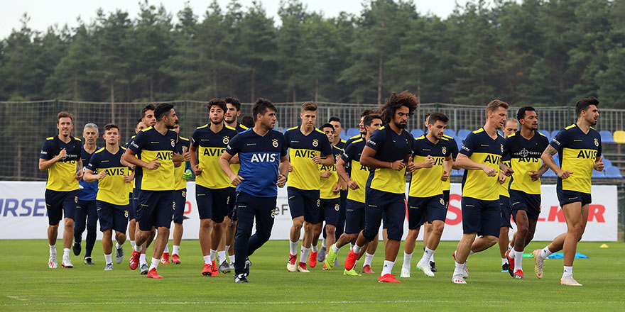 Fenerbahçe'de forma rekabeti kızıştı