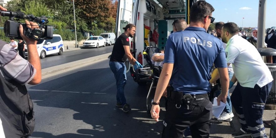 Denize düşen vatandaş boğulmaktan son anda kurtarıldı