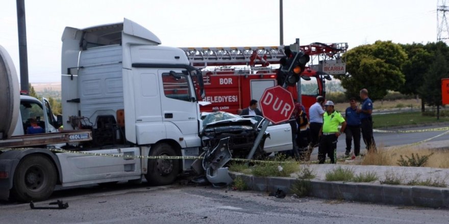 Kaza geçiren emniyet müdürü ve kızlarının tedavisine Balcalı Hastanesi’nde devam edilecek