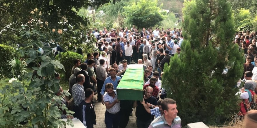 Hizan’daki kazada hayatını kaybedenler toprağa verildi