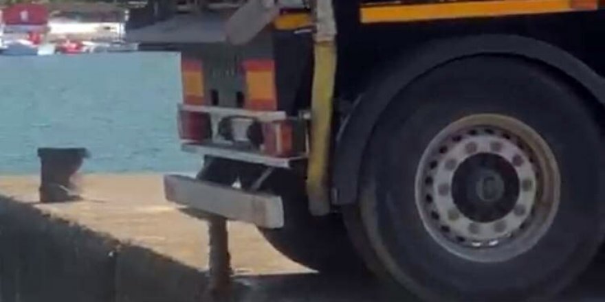 Denize atık boşaltan kamyon sürücüsü hakkında işlem başlatıldı