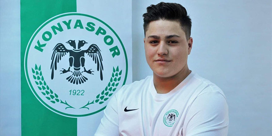 Konyasporlu haltercilere milli davet