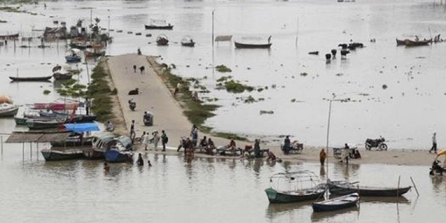Asya ülkesinde şiddetli yağış ve sel faciası! Bin 422 ölü