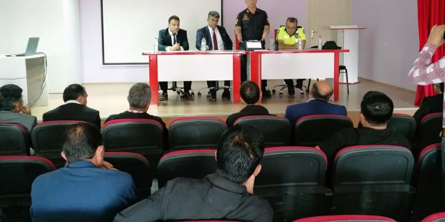 Konya'da jandarmadan trafik semineri verildi