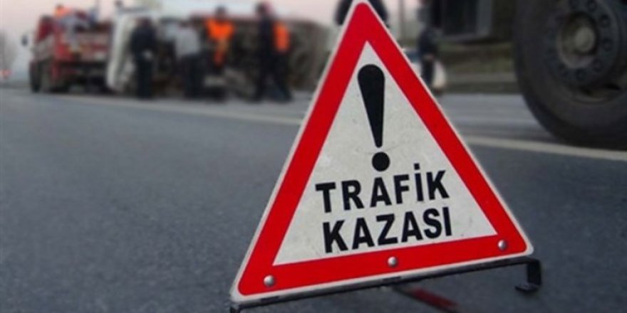 Karaman’da kamyon ile otomobil çarpıştı: 2 yaralı