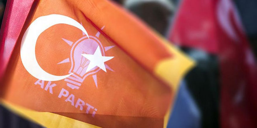 AK Parti’de istifa