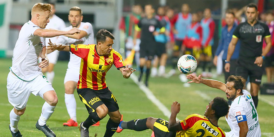 Konyaspor, oyun kurmakta zorlandı