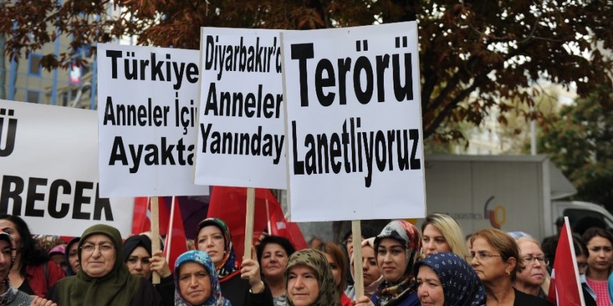 STK kadın temsilcilerinden, Diyarbakır’daki annelere destek