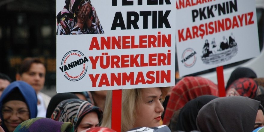 Kadınlar, Diyarbakır anneleri için bir araya geldi