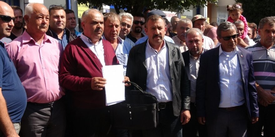Yüzlerce köylüden Çanakkale Belediyesi önünde ‘maden’ eylemi
