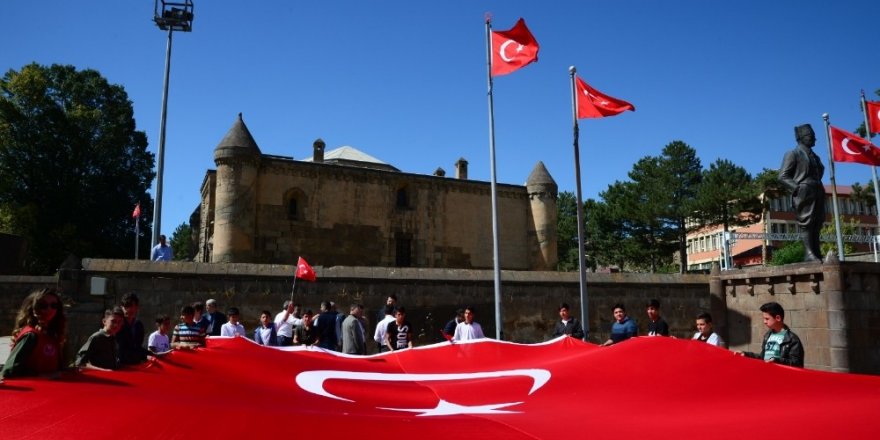 Bitlisli kadınlardan Diyarbakır annelerine destek