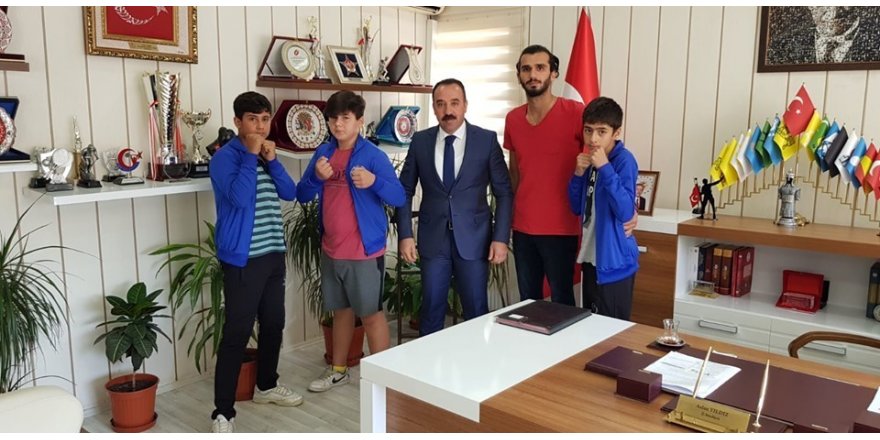 Kırşehirli boksörlerden İl Müdürü Yıldız’a ziyaret