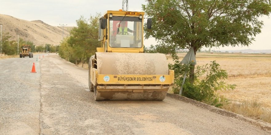 Başkan Cabbar, Sindelhöyük mahallesindeki çalışmaları inceledi