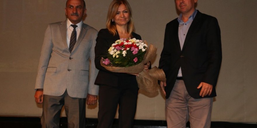 Kartal Belediyesi alzheimer konferansına ev sahipliği yaptı