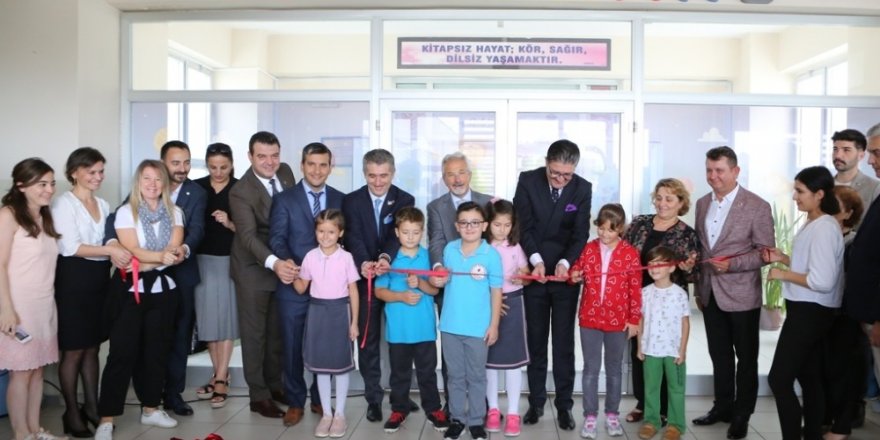 Fethiyeli öğrenciler kütüphanelerine kavuştu