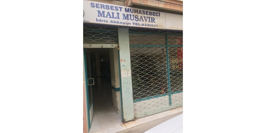 AK Parti’nin İlçe Başkanının iş yerine taşlı saldırı