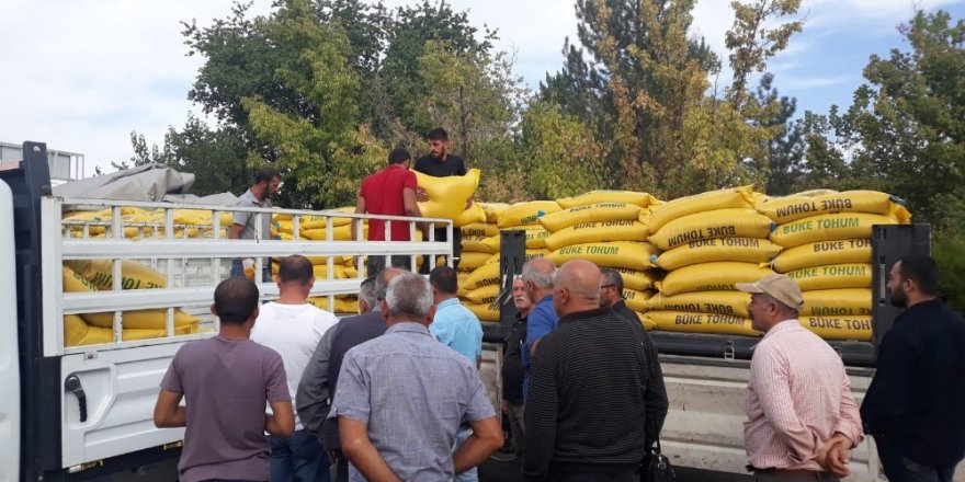 Tuncelili çiftçiye , 56 ton tohum dağıtıldı