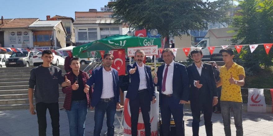 Başkan Yıldız Bünyan’da Açılan Yeniden Reha Partisi Standını Ziyaret Etti